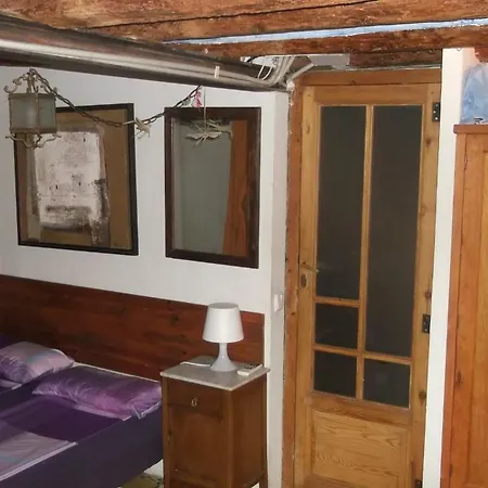 Arthostal Guest house 2*