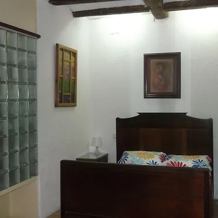 Arthostal Guest house