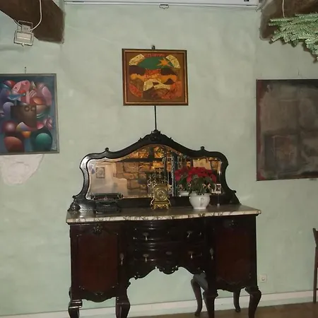 Arthostal Guest house